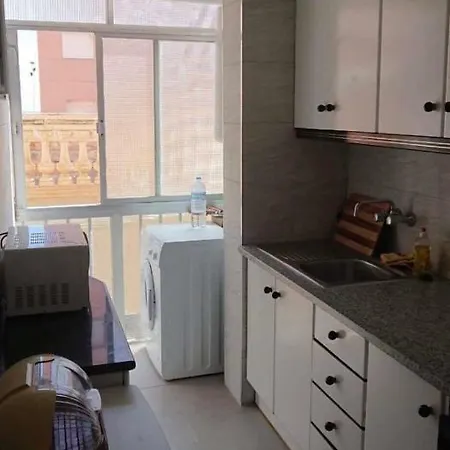 Alicante Apartman *